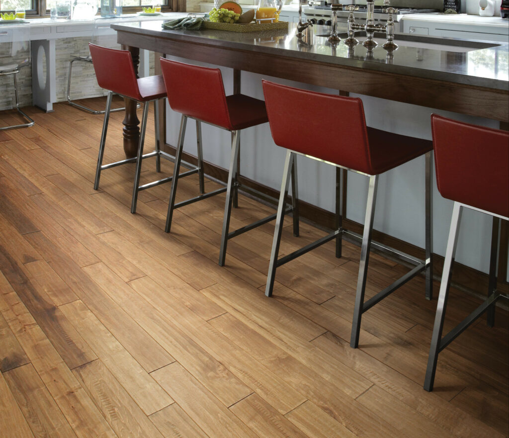 Hardwood flooring | Yuma Carpets & Tile Inc