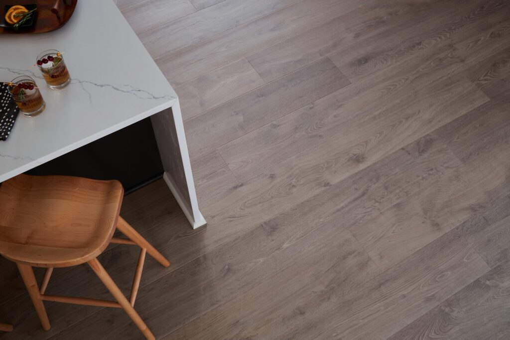 Hardwood flooring | Yuma Carpets & Tile Inc